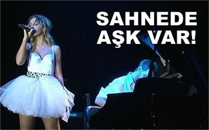 SAHNEDE AŞK VAR