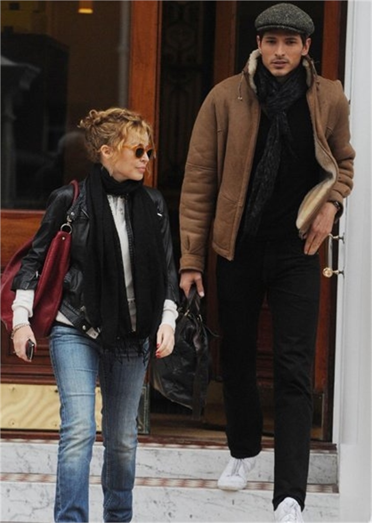 KYLIE MINOGUE YİNE AYNI HÜSRANI YAŞIYOR!