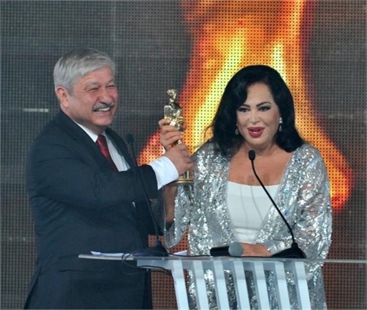 Altın Portakal'da onur ödülleri verildi!