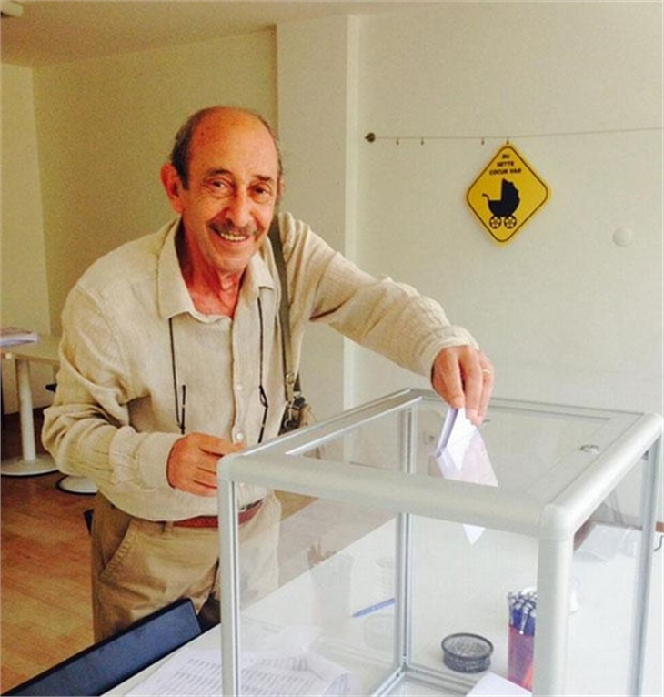Oyuncular sandık başında