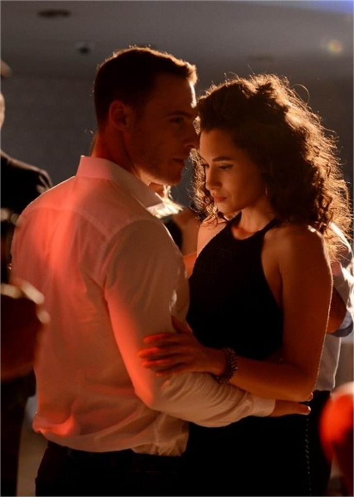 Güneşi Beklerken'de Kerem'in Zeynep oyunu!