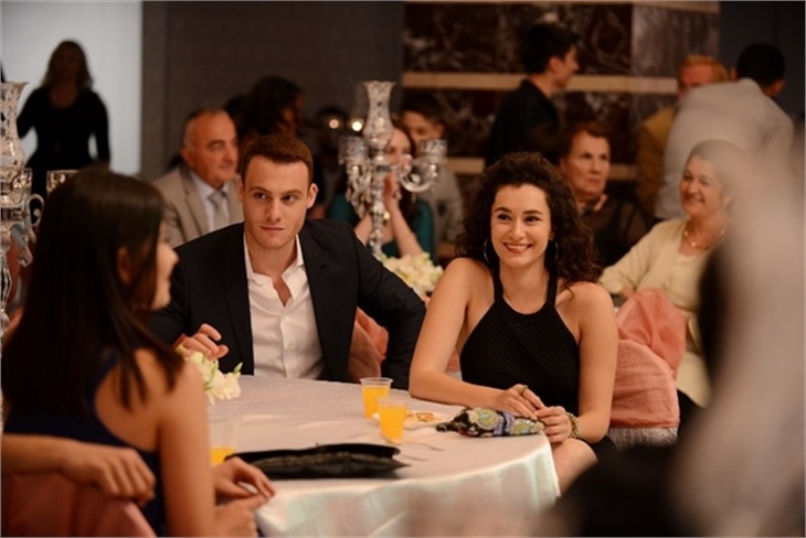 Güneşi Beklerken'de Kerem'in Zeynep oyunu!