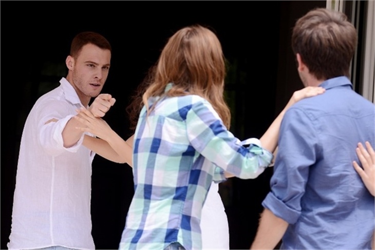 Güneşi Beklerken'de Kerem'in Zeynep oyunu!