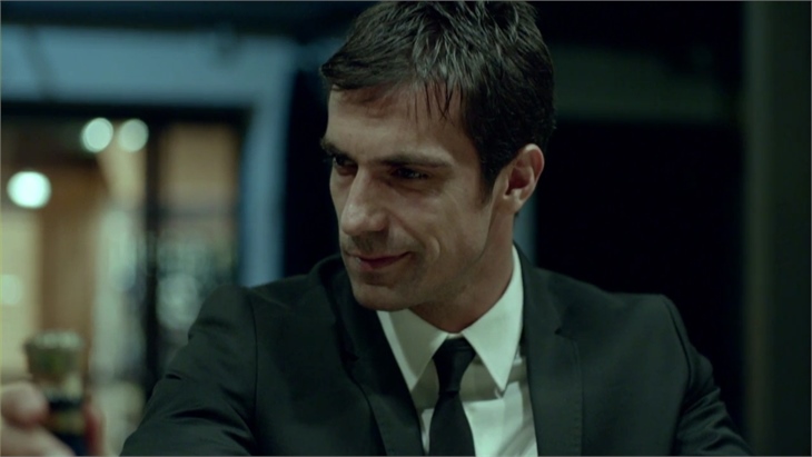 Bordo bereli İbrahim Çelikkol