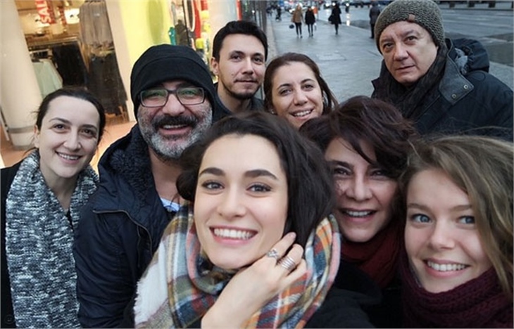 Ünlü oyunculardan Berlin 'Selfie'si!