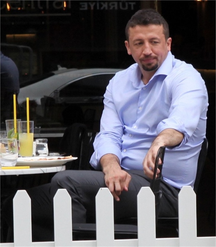 Hidayet Türkoğlu'nun göbeği şaşırttı!