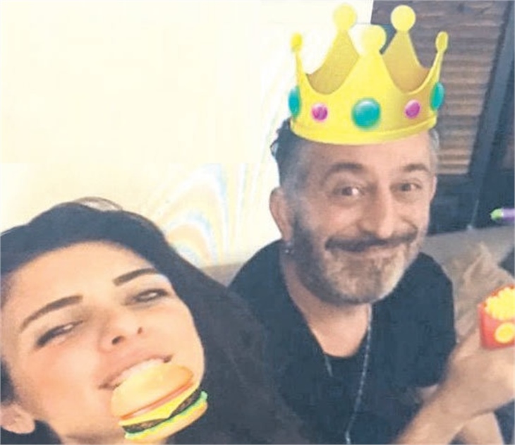 Cem Yılmaz sosyal medyayı kapattı, aşk ortaya çıktı!