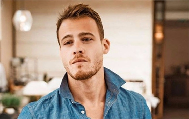 Kerem Bürsin o şarkıcıya yanıt verdi!