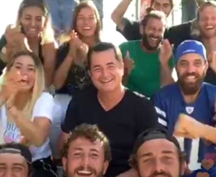 Acun Ilıcalı dünya rekoru kırdı!