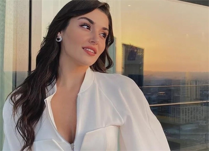 Hande Erçel şarkıcı mı oluyor? Stüdyo paylaşımı kafaları karıştırdı!