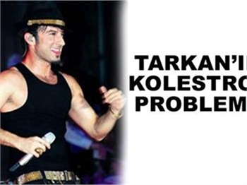 ALTIN ÇİLEK ÇAYIYLA KENDİSİNİ KORUYOR