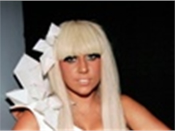 LADY GAGA'YA ERİŞİM ENGELLENDİ!