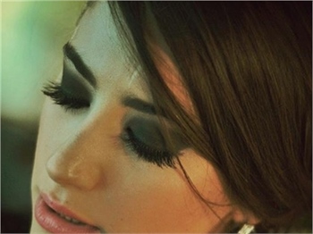 HAZAL KAYA YENİ DİZİSİNDEN NE KADAR KAZANACAK?