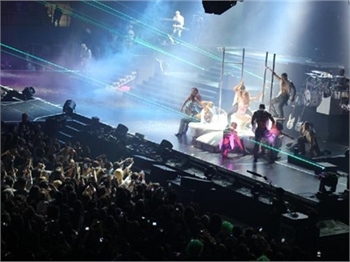 Jennifer Lopez'in İstanbul konserinden görüntüler!