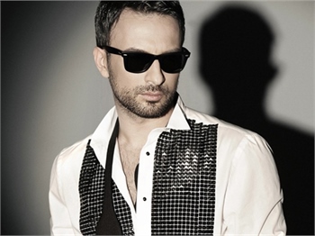 Tarkan'dan dava haberlerine isyan