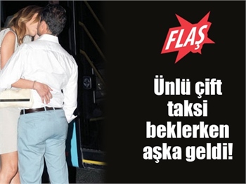 Taksi beklerken aşka geldiler!