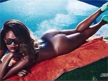 Bütün gözler Rihanna'da!