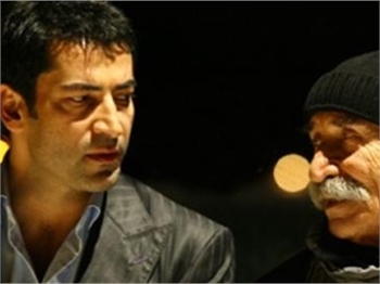 Kenan İmirzalıoğlu, Tuncel Kurtiz'i unutmadı