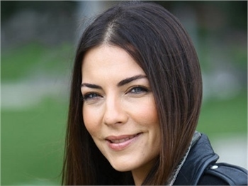 Burcu Kara'dan duyarlı davranış!