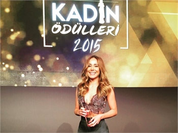 "Elele Avon Yılın Kadınlarını" ödülleri sahiplerini buldu