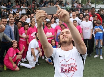 İçerde ekibi Mika-Der için sahada