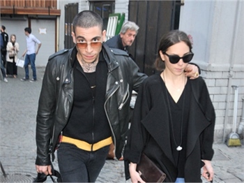 Can Bonomo ve Öykü Karayel'in resim merakı!