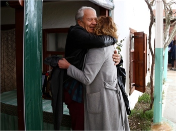 Ayça Varlıer'i ağlatan sürpriz!