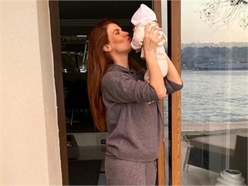 Tülin Şahin bebeğine dadı tutmayacak!
