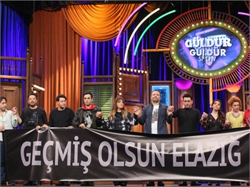 Güldür Güldür ekibi depremzedeler için sahneye çıktı!