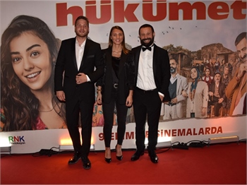 Pandeminin ilk galasını 'Aile Hükümeti' gerçekleştirdi!