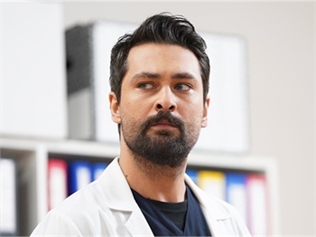 Mucize Doktor'un Ferman'ı Onur Tuna bakın kiminle aşk yaşıyor?