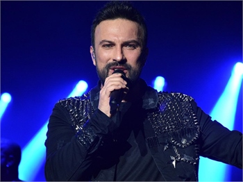 Mega anlaşma! Tarkan'la el sıkıştılar!