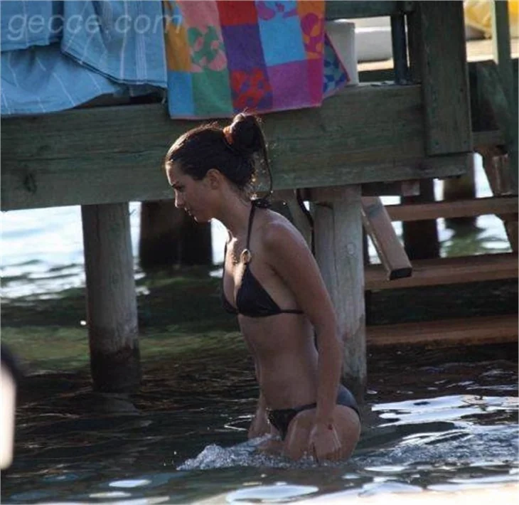 TUBA BÜYÜKÜSTÜN