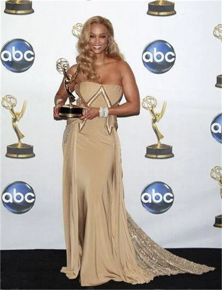 TYRA BANKS