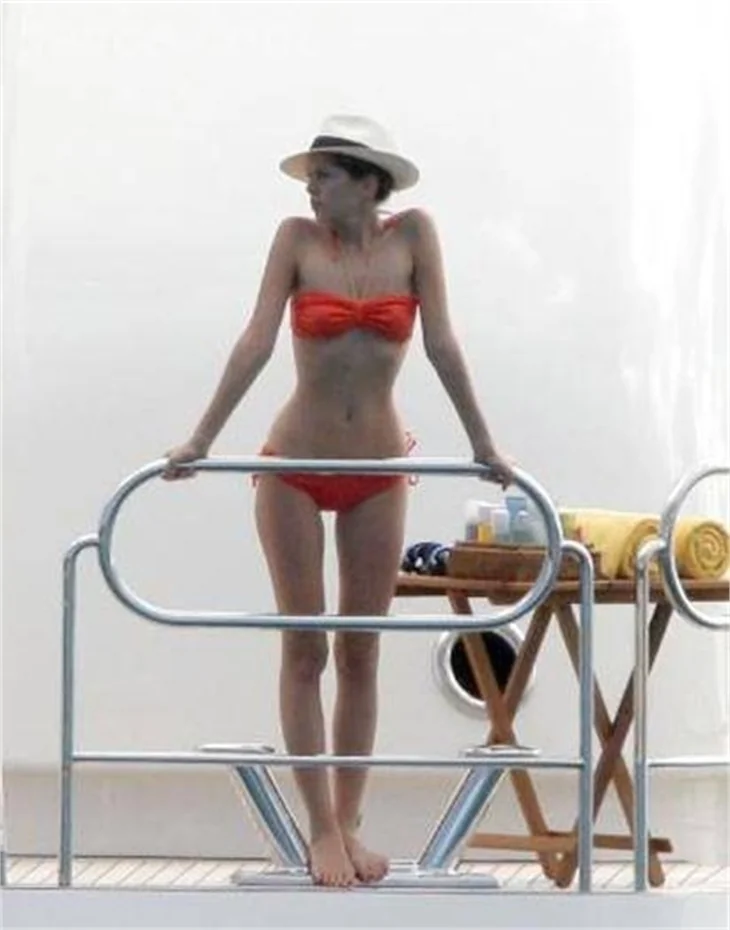 DASHA ZHUKOVA