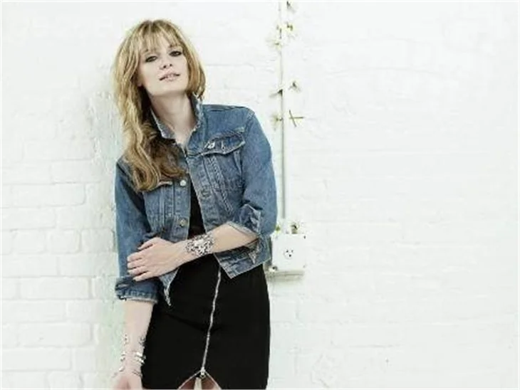MISCHA BARTON