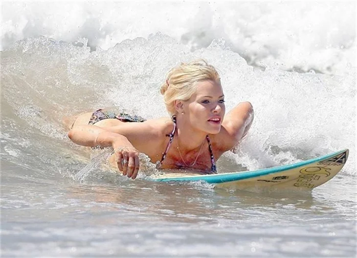 SOPHIE MONK