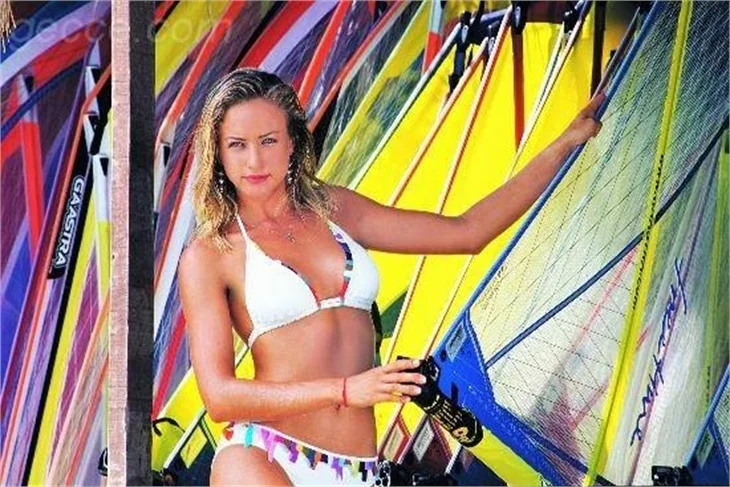 CAGLA KUBAT