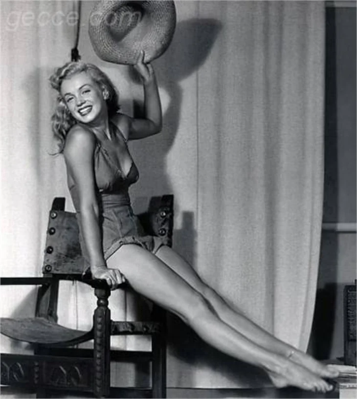 MARILYN MONROE