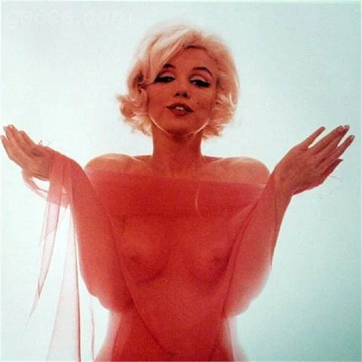 MARILYN MONROE