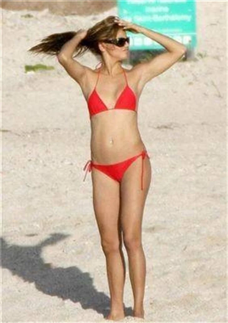 SEKSİ KIRMIZI