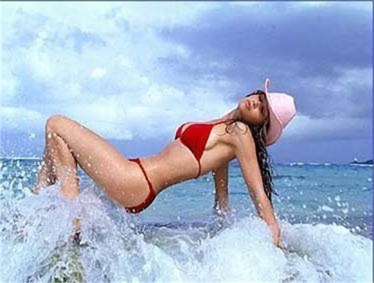 SEKSİ KIRMIZI