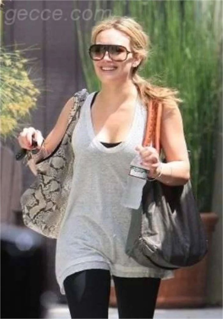 HILARY DUFF