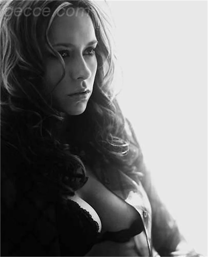 JENNIFER LOVE HEWITT