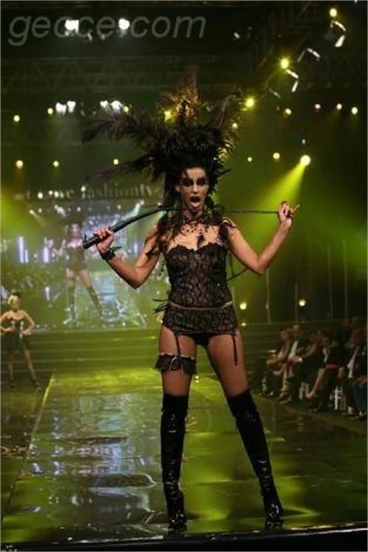 MISS FASHION