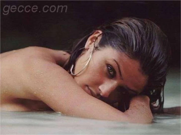 HELENA CHRİSTENSEN