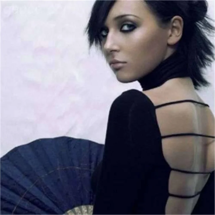 RUSYA´NIN ´PARIS HILTON´LARI