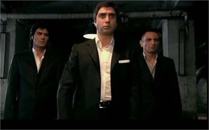 KURTLAR VADİYE İNİYOR!