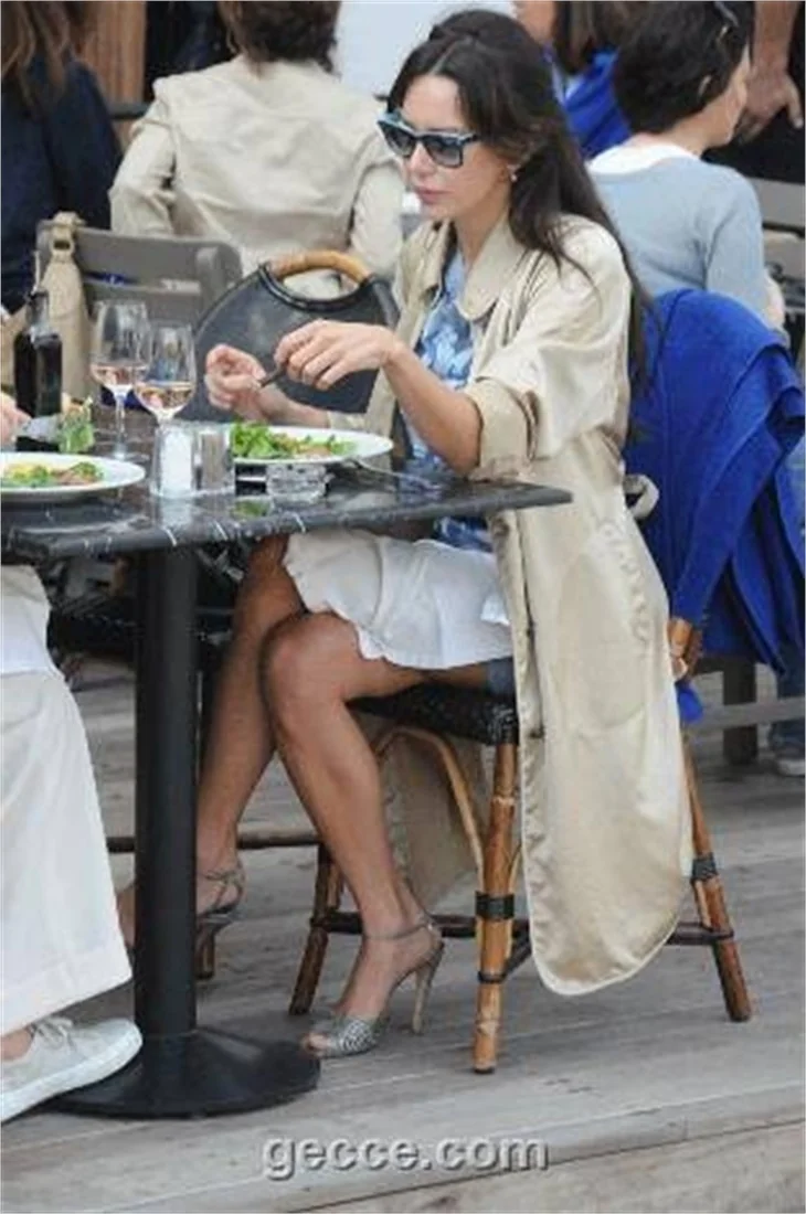 HANDE ATAİZİ