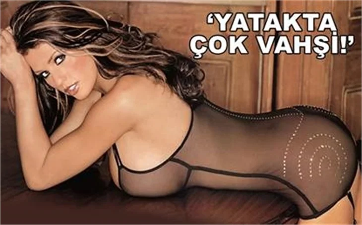 KATİE YATAKTA İKİ KİŞİLİKLİ